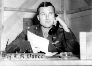 17_vance_desk